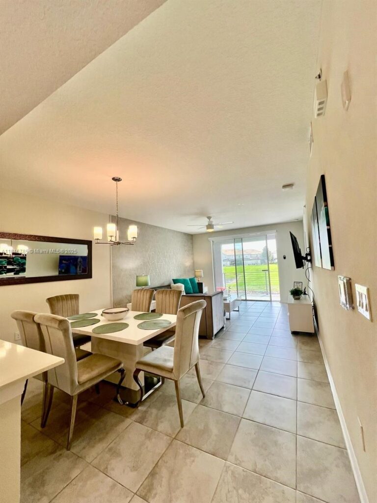 3111 Paradox circle # 104, Kissimmee FL 34746