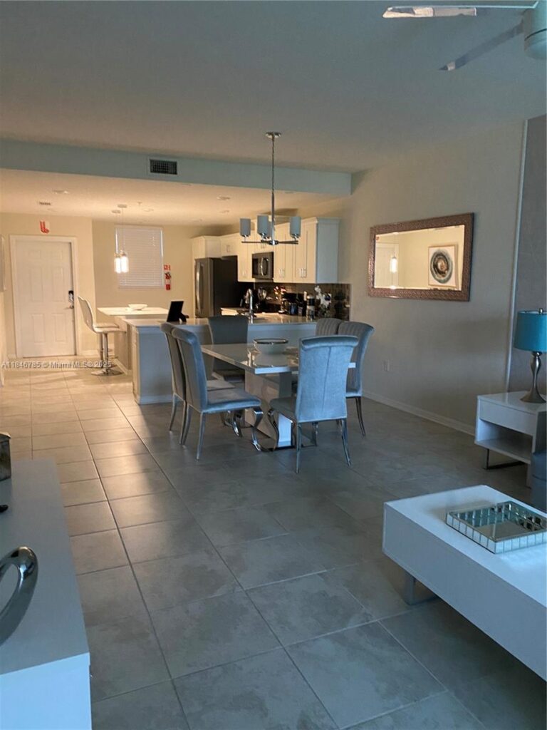 3111 Paradox circle # 104, Kissimmee FL 34746