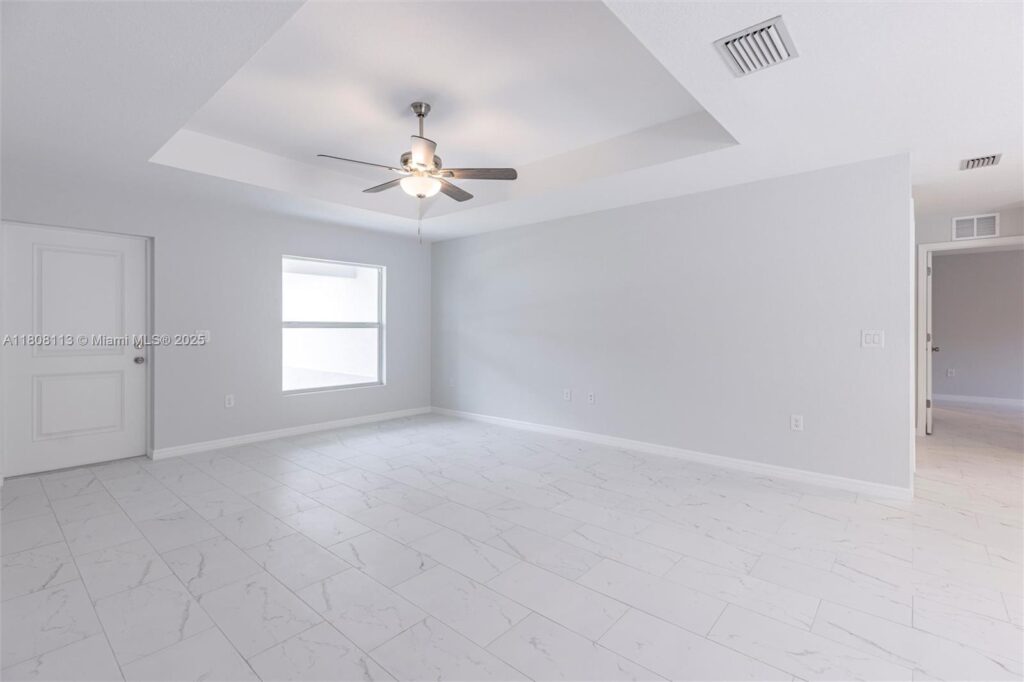 2006 Rosa Ct # 2006, Lehigh Acres FL 33972
