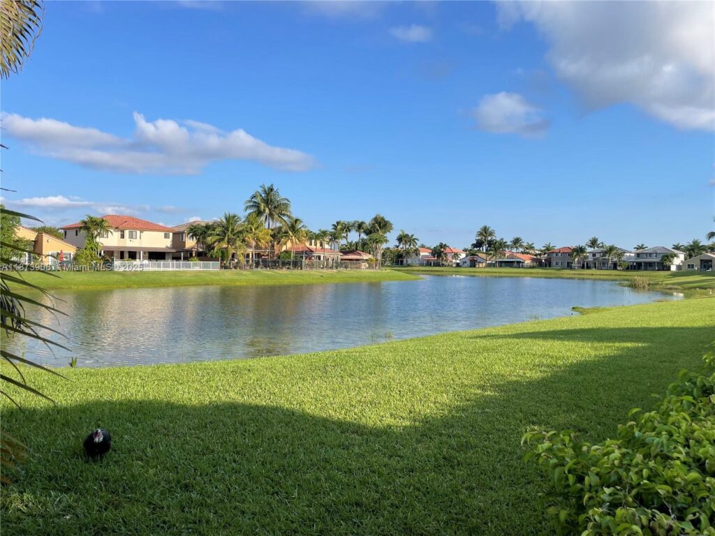 162 COURT SW 70 ST, Kendall FL 33193