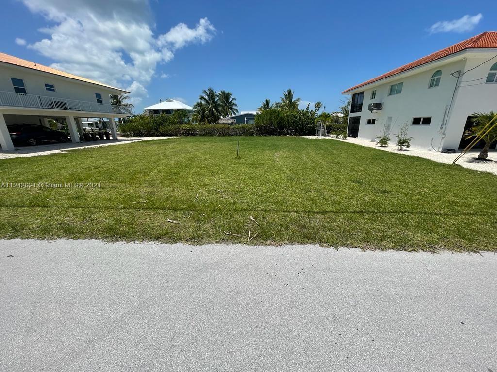 30351 Flamingo Ln, Big Pine FL 33043