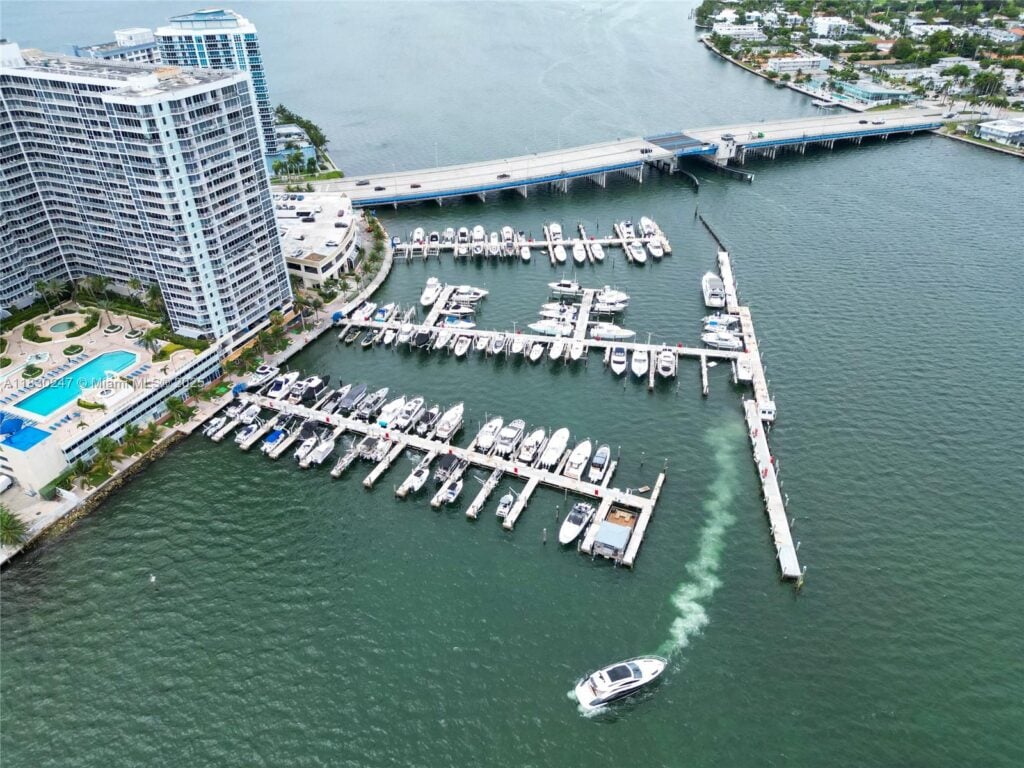 7601 E Treasure Dr #C-108, North Bay Village FL 33141