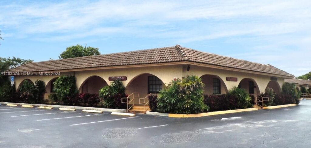 , Plantation FL 33317
