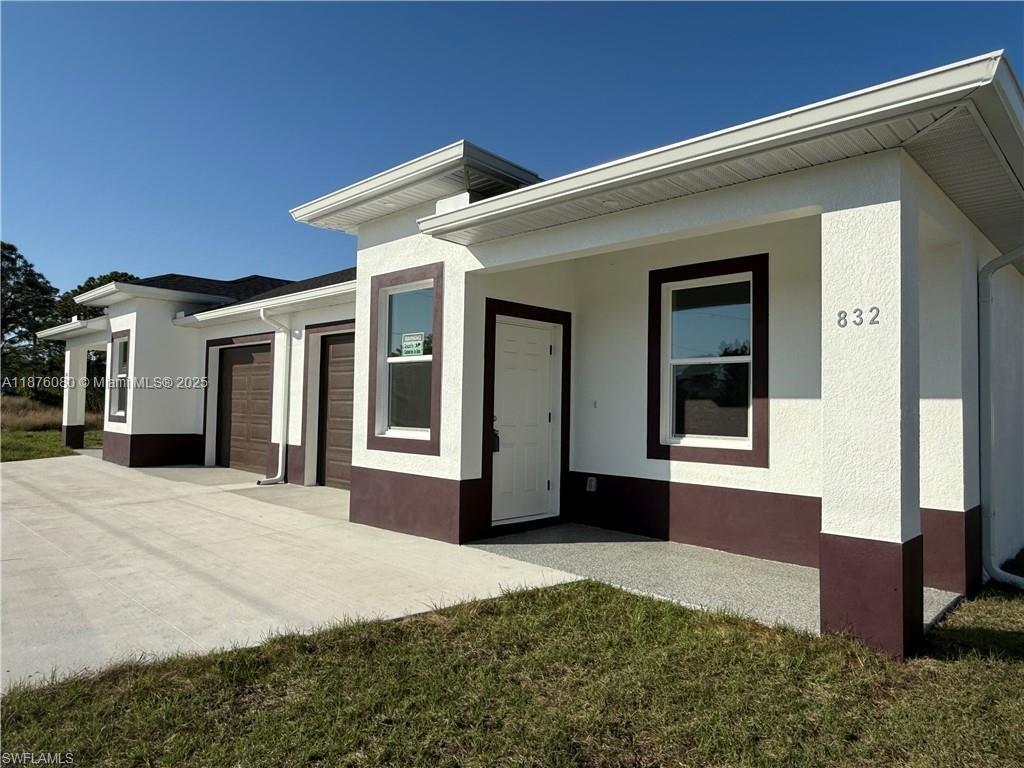 832 HOLMES AVE # 832, Lehigh Acres FL 33974