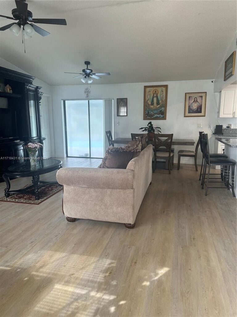 529 ASTON MARTIN DR., Sebring FL 33872