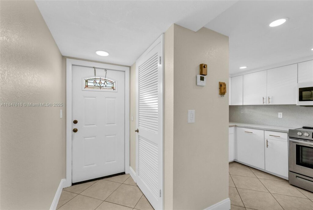 681 S Hollybrook Dr # 109, Pembroke Pines FL 33025