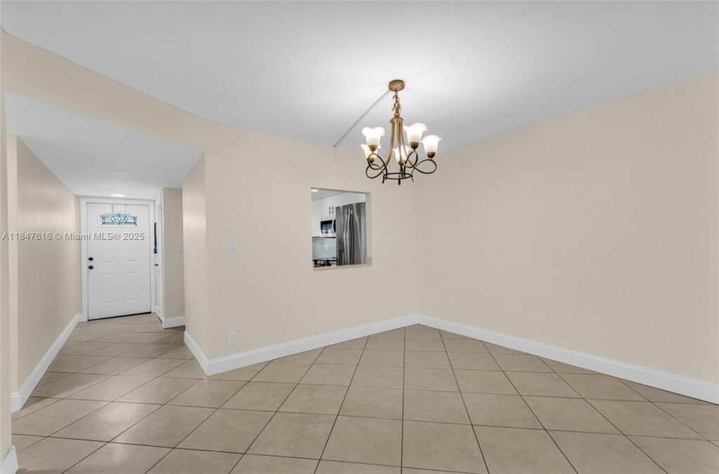 681 S Hollybrook Dr # 109, Pembroke Pines FL 33025