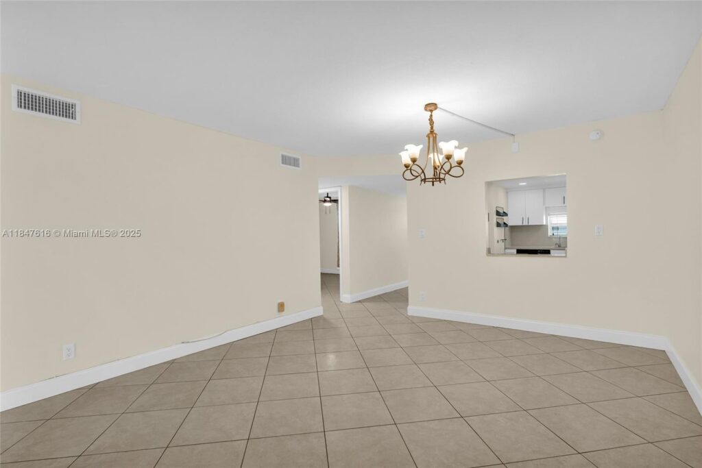 681 S Hollybrook Dr # 109, Pembroke Pines FL 33025