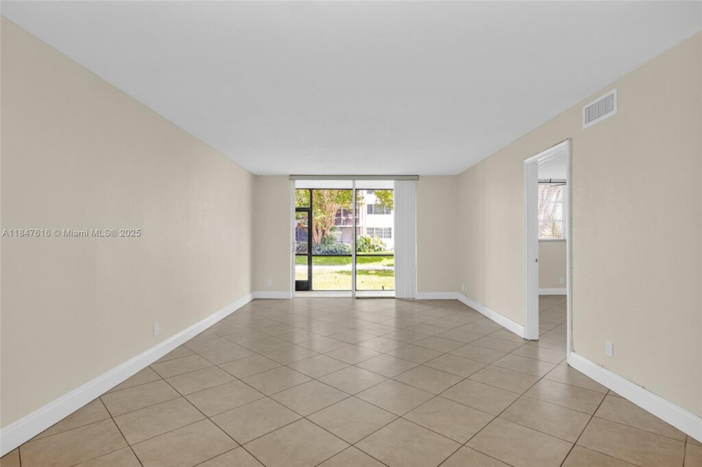 681 S Hollybrook Dr # 109, Pembroke Pines FL 33025