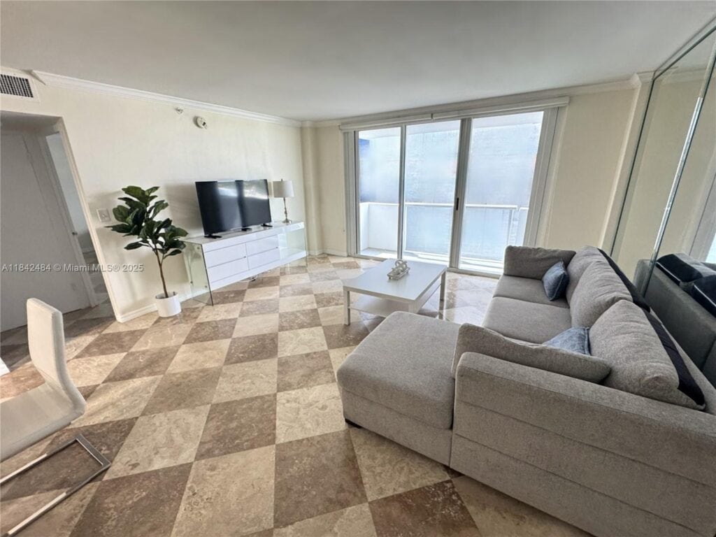 9195 Collins Ave # 912, Surfside FL 33154
