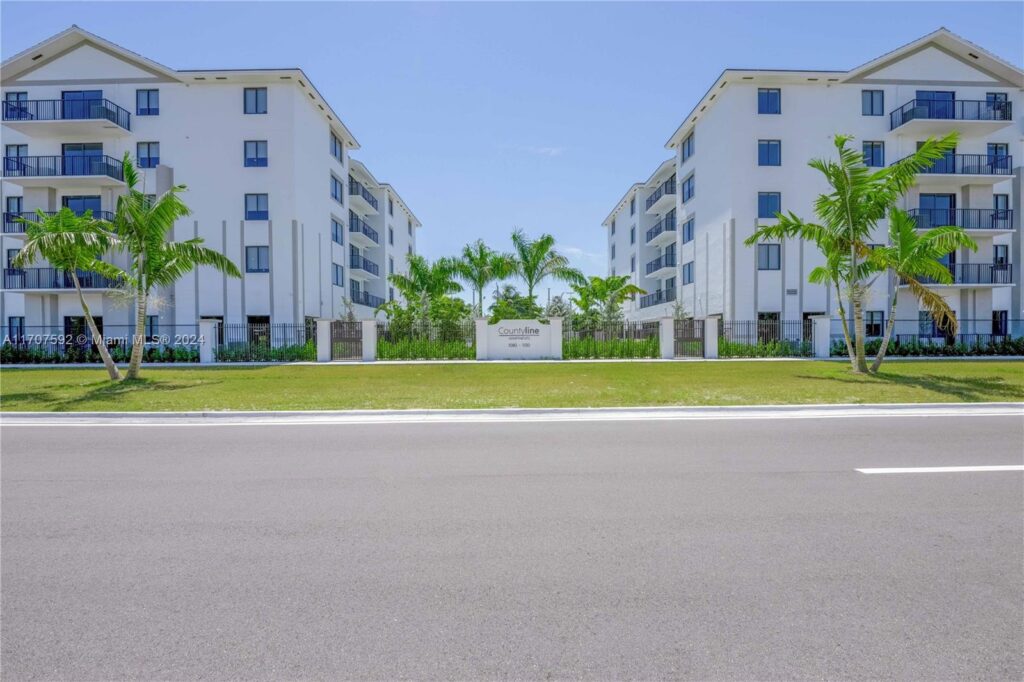 1080 NE 215th St # 519, Unincorporated Dade County FL 33179
