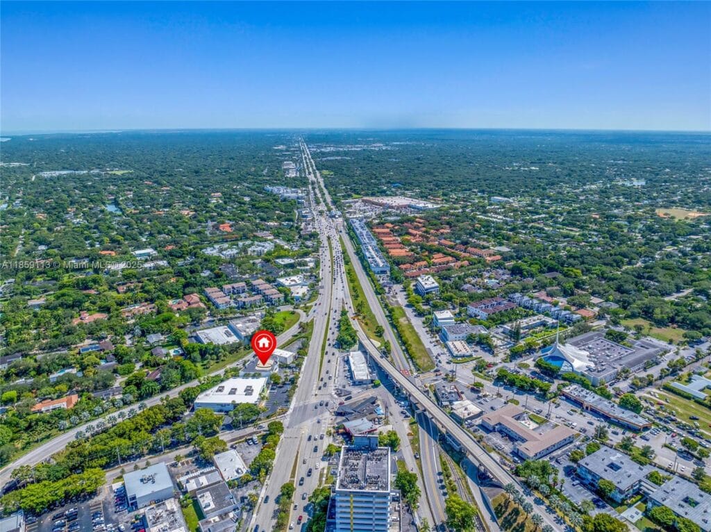 9855 S Dixie Hwy, Pinecrest FL 33156
