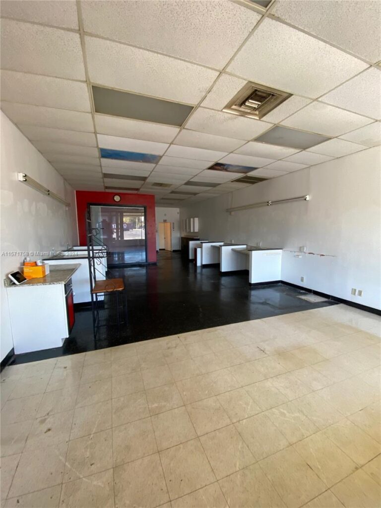 10696 Lem Turner Road # 6, Jacksonville FL 32218