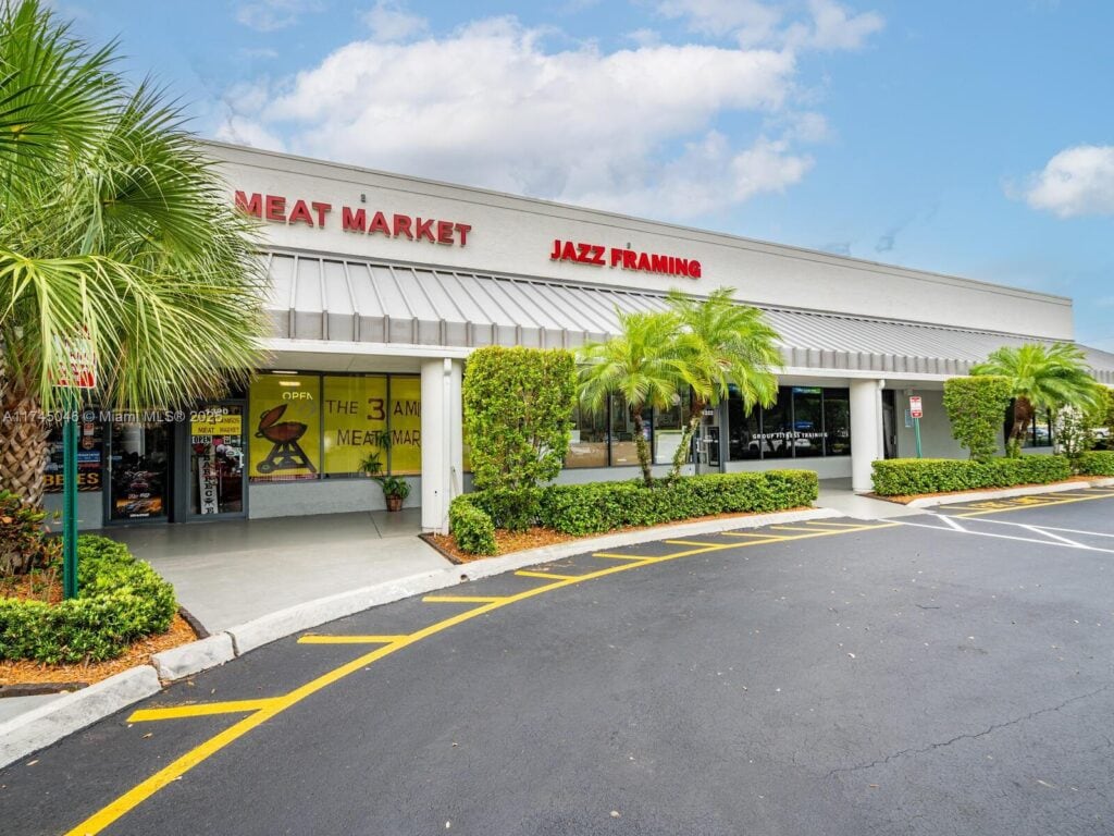 1320 SW 160th Ave, Weston FL 33326
