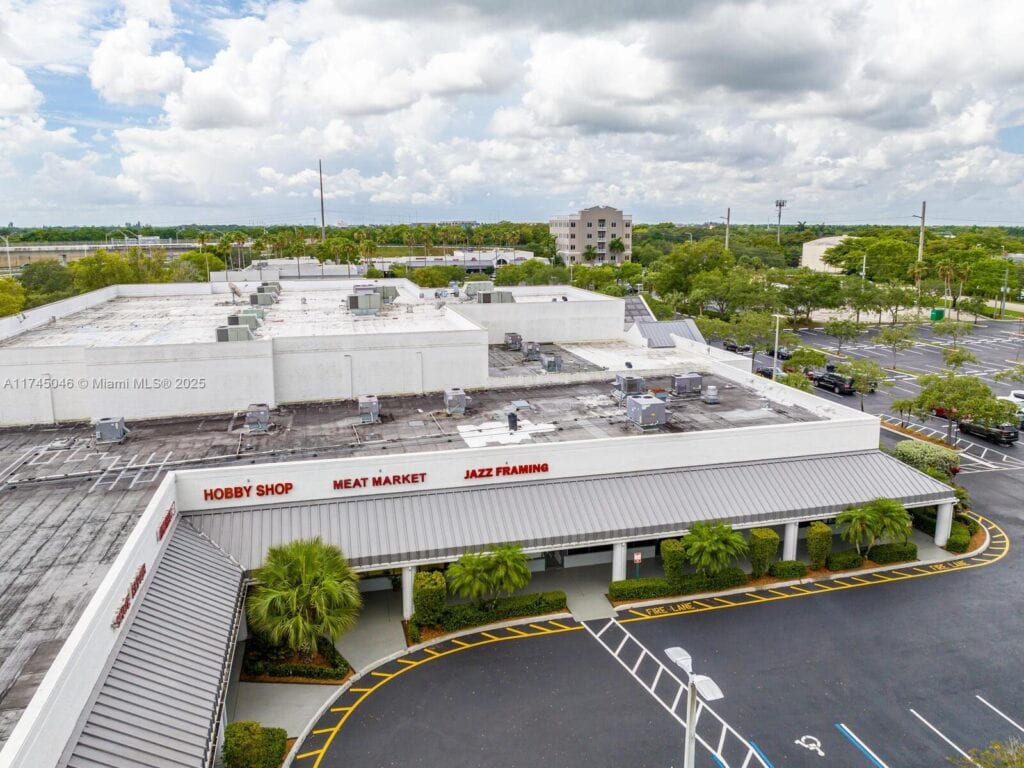 1320 SW 160th Ave, Weston FL 33326