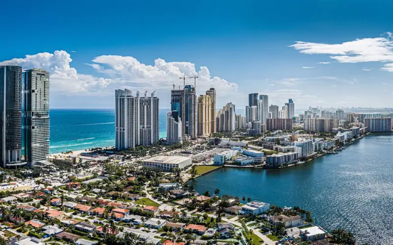 Sunny Isles Beach homes for sale and oceanfront condos