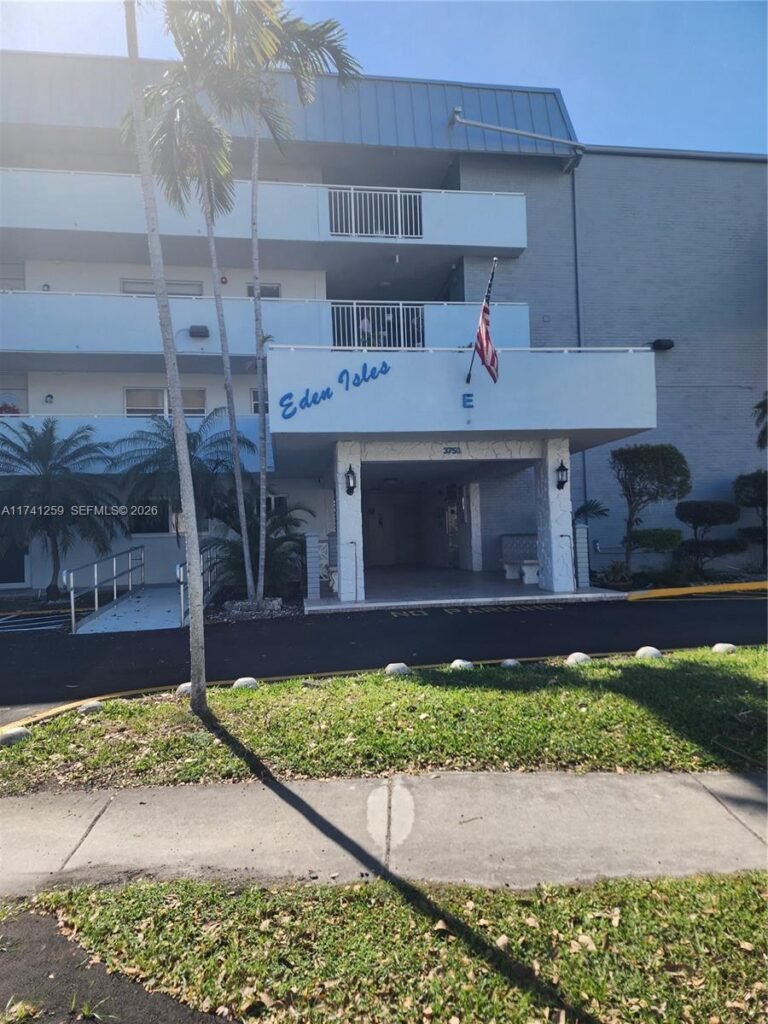 3750 NE 170th St # 311, North Miami Beach FL 33160