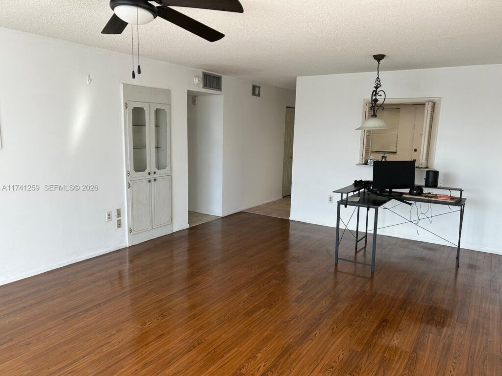 3750 NE 170th St # 311, North Miami Beach FL 33160