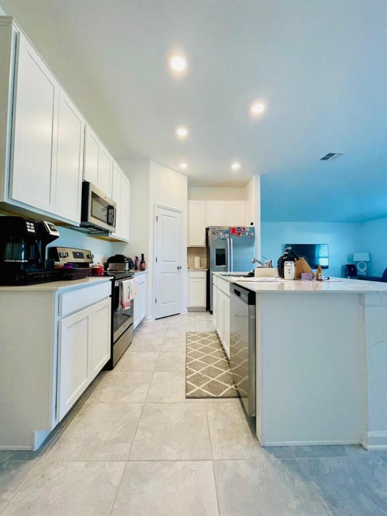 639 Daring Drive, Davenport FL 33837