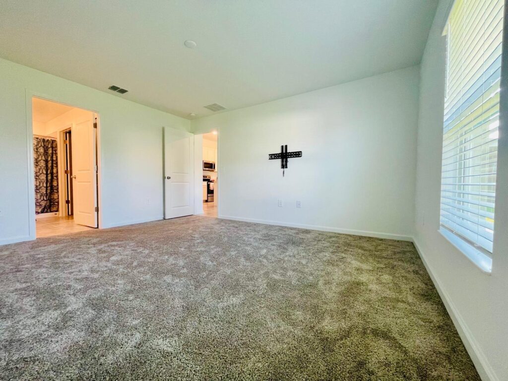 639 Daring Drive, Davenport FL 33837