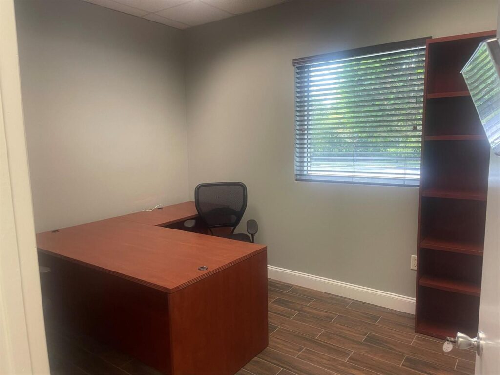 4855 W Hillsboro Boulevard # 1B, Coconut Creek FL 33073