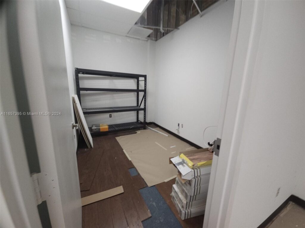 8950 SW 152nd St Suite V, Palmetto Bay FL 33157