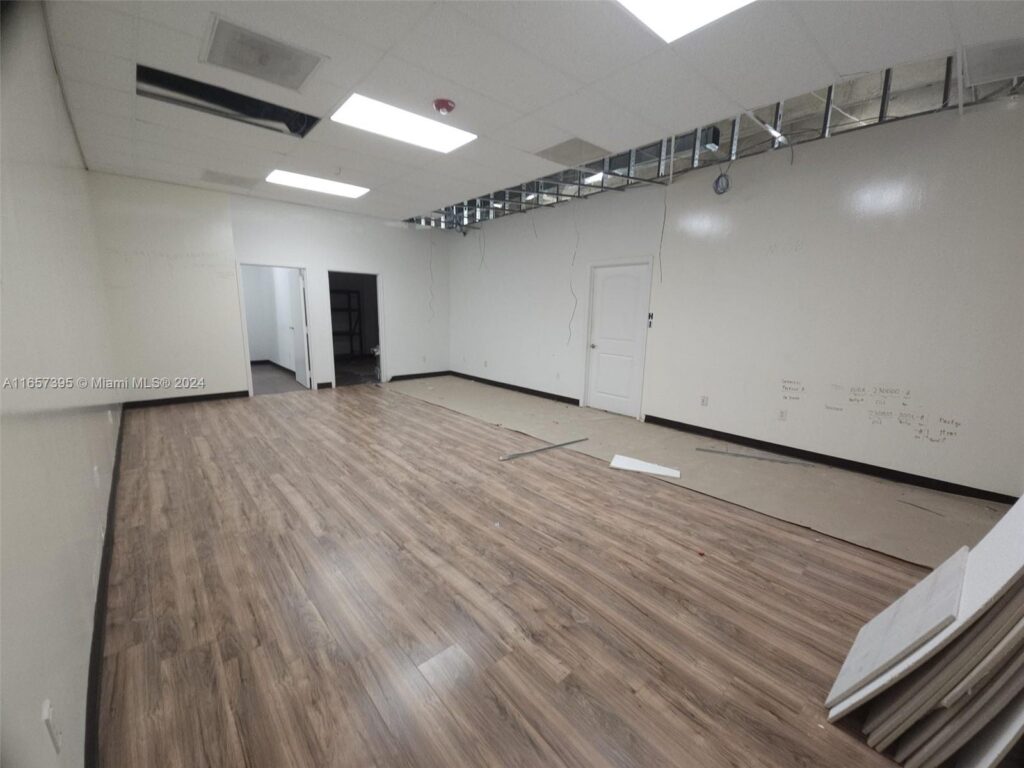 8950 SW 152nd St Suite V, Palmetto Bay FL 33157