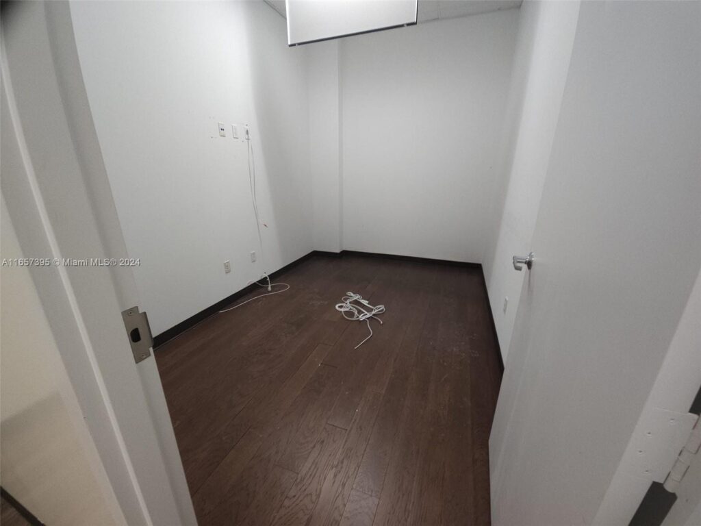 8950 SW 152nd St Suite V, Palmetto Bay FL 33157