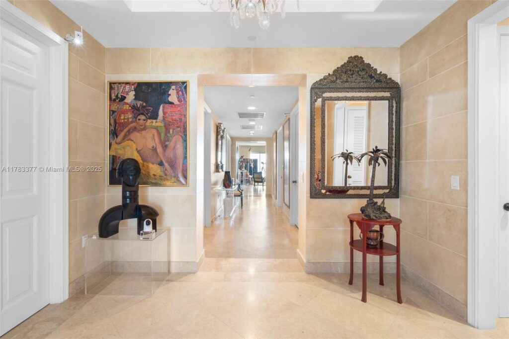 , Fisher Island FL 33109