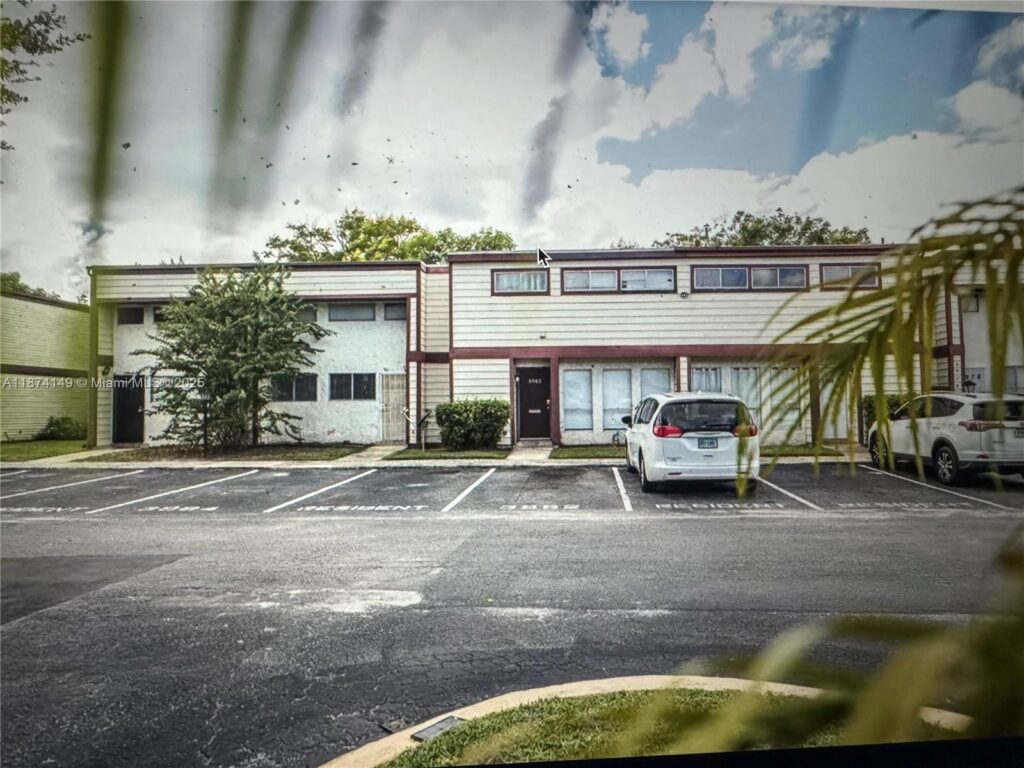 3984 Crayrich Circle # C5, Orlando FL 32839