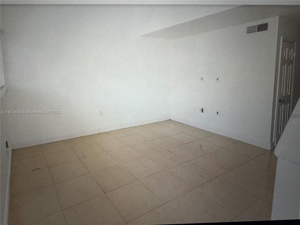 3984 Crayrich Circle # C5, Orlando FL 32839