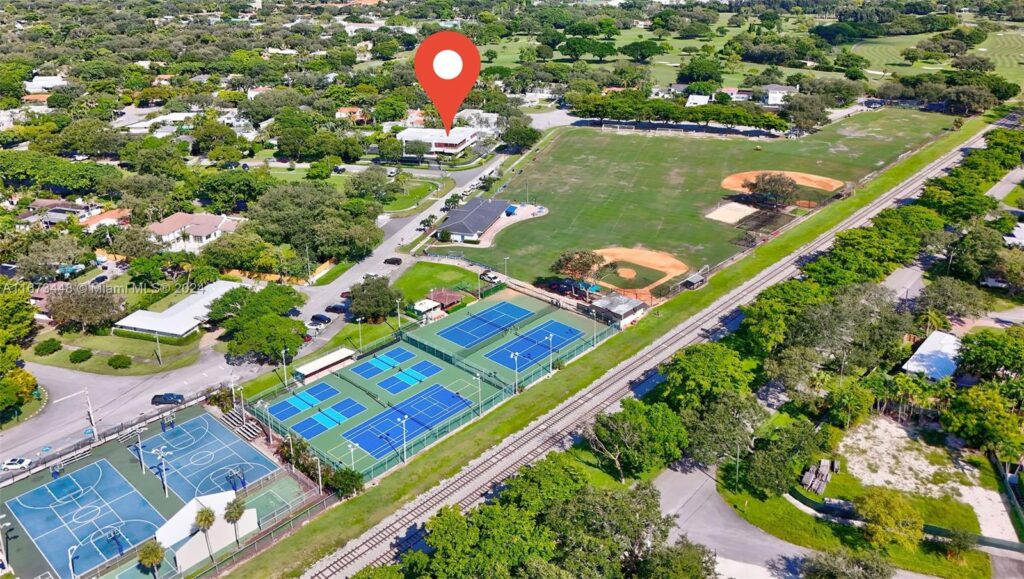 9860 NE 5th Avenue Rd, Miami Shores FL 33138