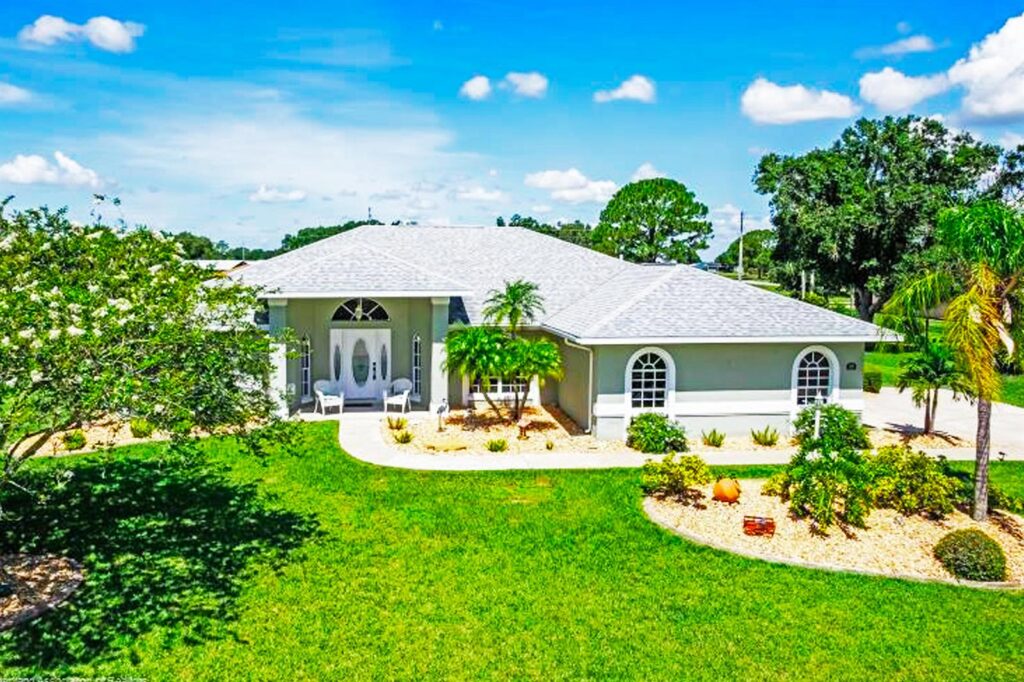424 Holly Drive, Sebring FL 33876