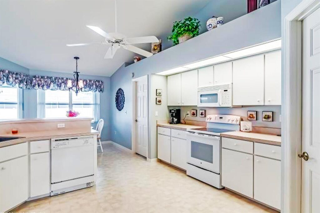 424 Holly Drive, Sebring FL 33876