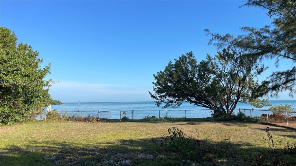14 125th Street Gulf, Marathon FL 33050