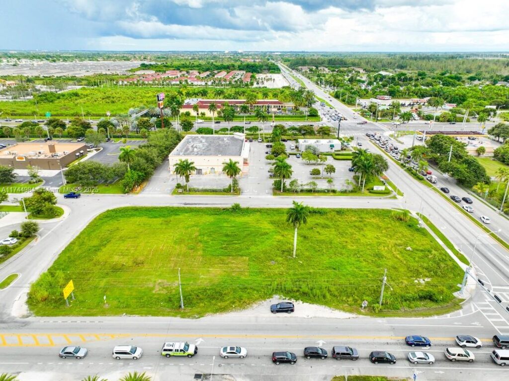 41 N Krome Ave, Florida City FL 33034