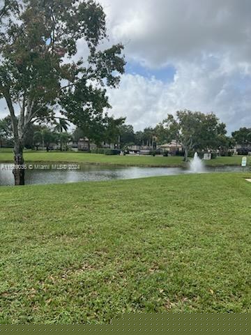 5 Amherst Ct # D, Royal Palm Beach FL 33411