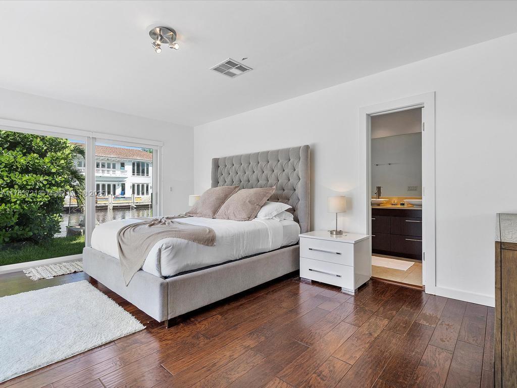 16473 NE 31st Ave, North Miami Beach FL 33160