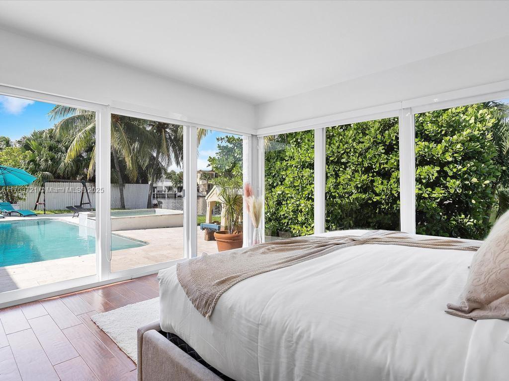 16473 NE 31st Ave, North Miami Beach FL 33160
