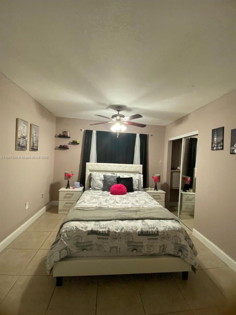 4050 NW 135th St # 1, Opa-Locka FL 33054