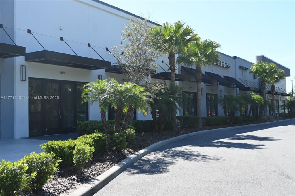 3370 ROUSE RD # 109, Orlando FL 32817