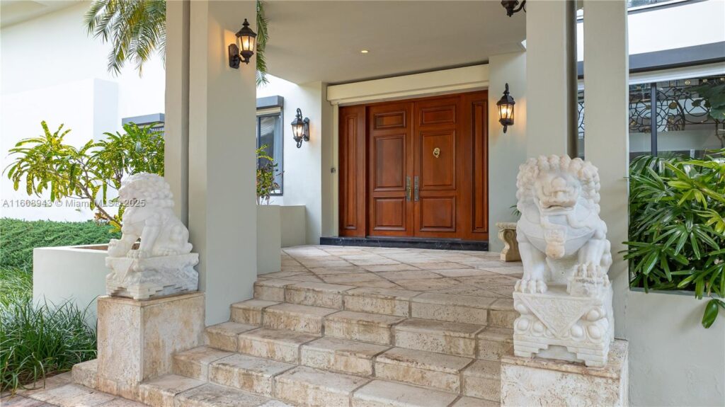 241 Cape Florida Dr, Key Biscayne FL 33149