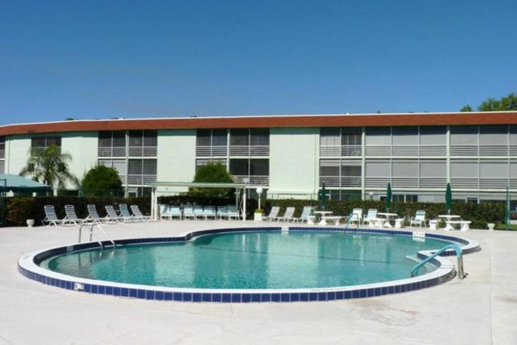 3300 Springdale Boulevard # 306, Palm Springs FL 33461