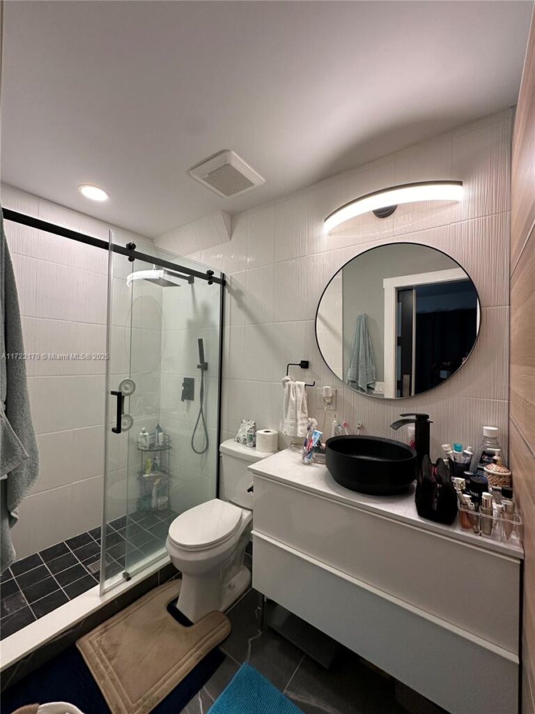 5100 SW 41st St # 328, Pembroke Park FL 33023