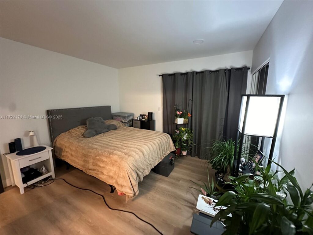 5100 SW 41st St # 328, Pembroke Park FL 33023