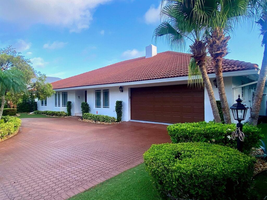 885 NE Mulberry Drive, Boca Raton FL 33487