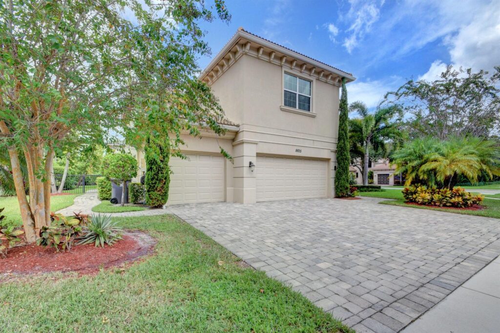 8625 Wellington View Drive, Royal Palm Beach FL 33411