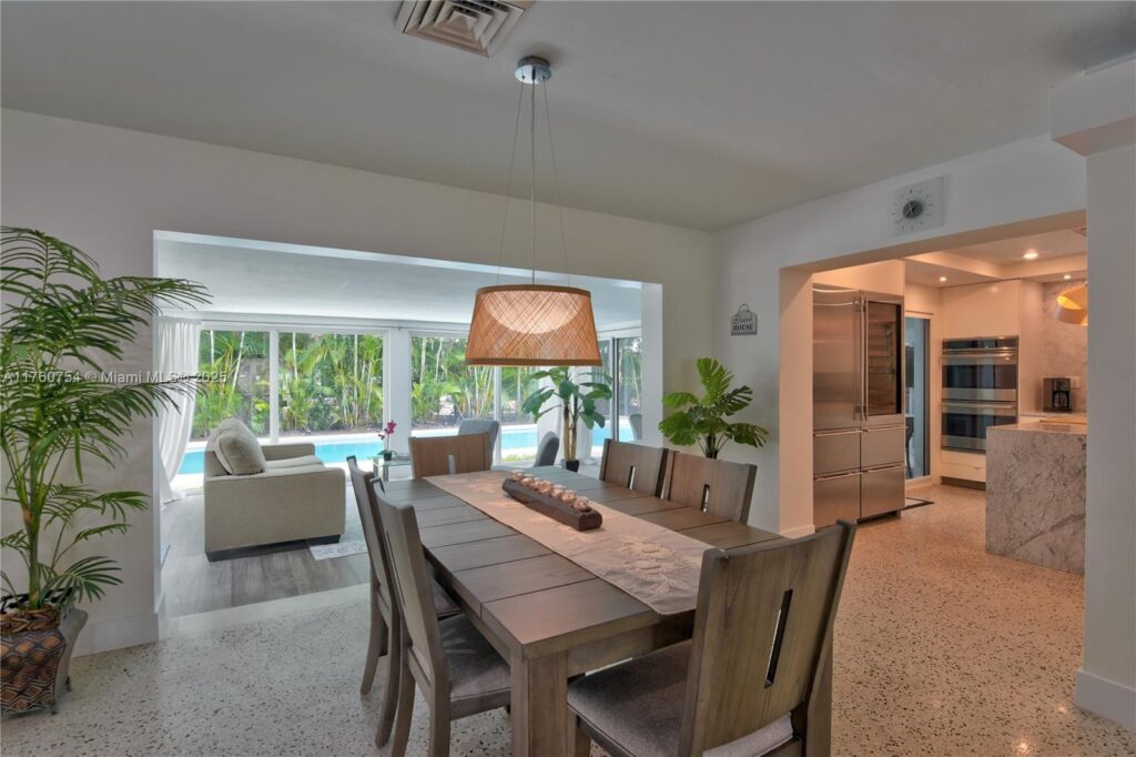 262 Bombay Ave, Lauderdale By The Sea FL 33308