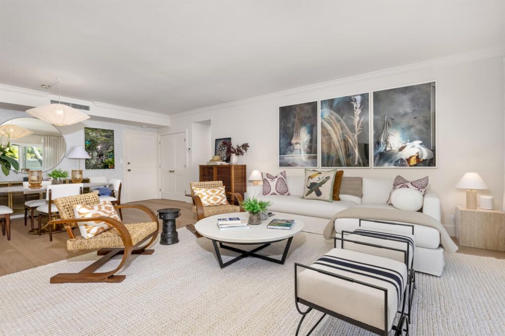 250 Bradley Place # 307, Palm Beach FL 33480