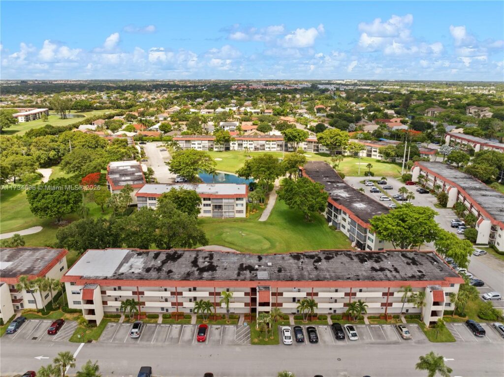 711 S Hollybrook Dr # 109, Pembroke Pines FL 33025
